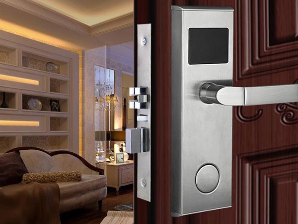 桓臺(tái)配汽車(chē)鑰匙（開(kāi)鎖電話(huà)號(hào)碼多少）